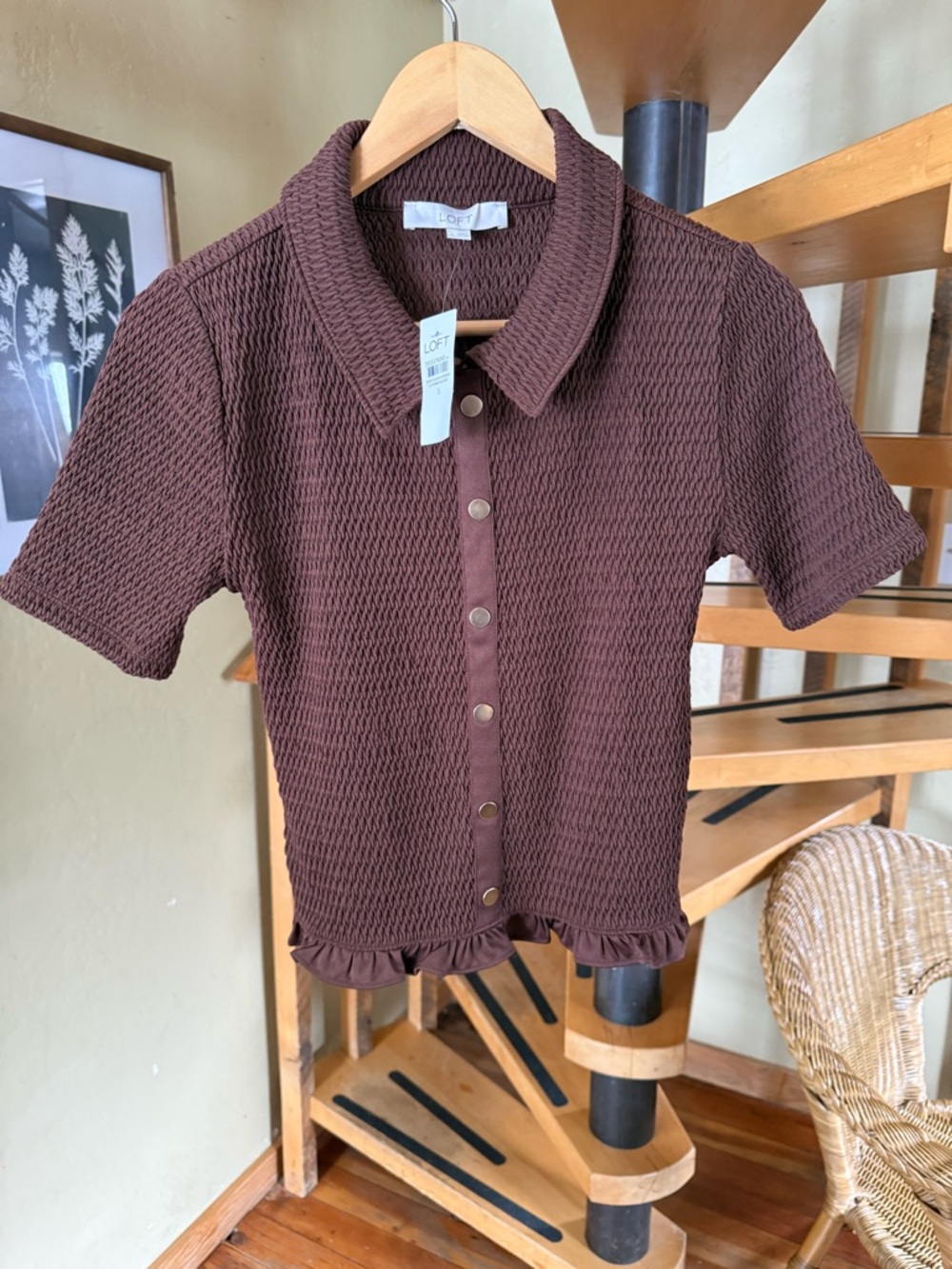 LOFT NWT Smocked Ruffle Hem Shirt Size Small - Picture 4 of 7